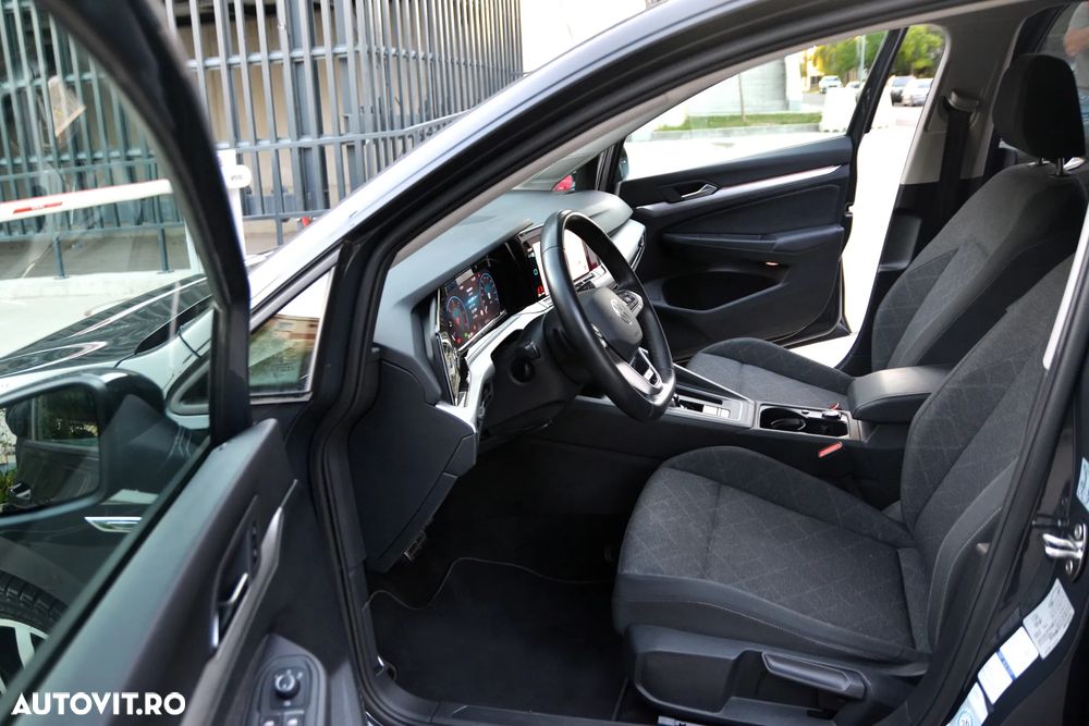 Volkswagen Golf - 9