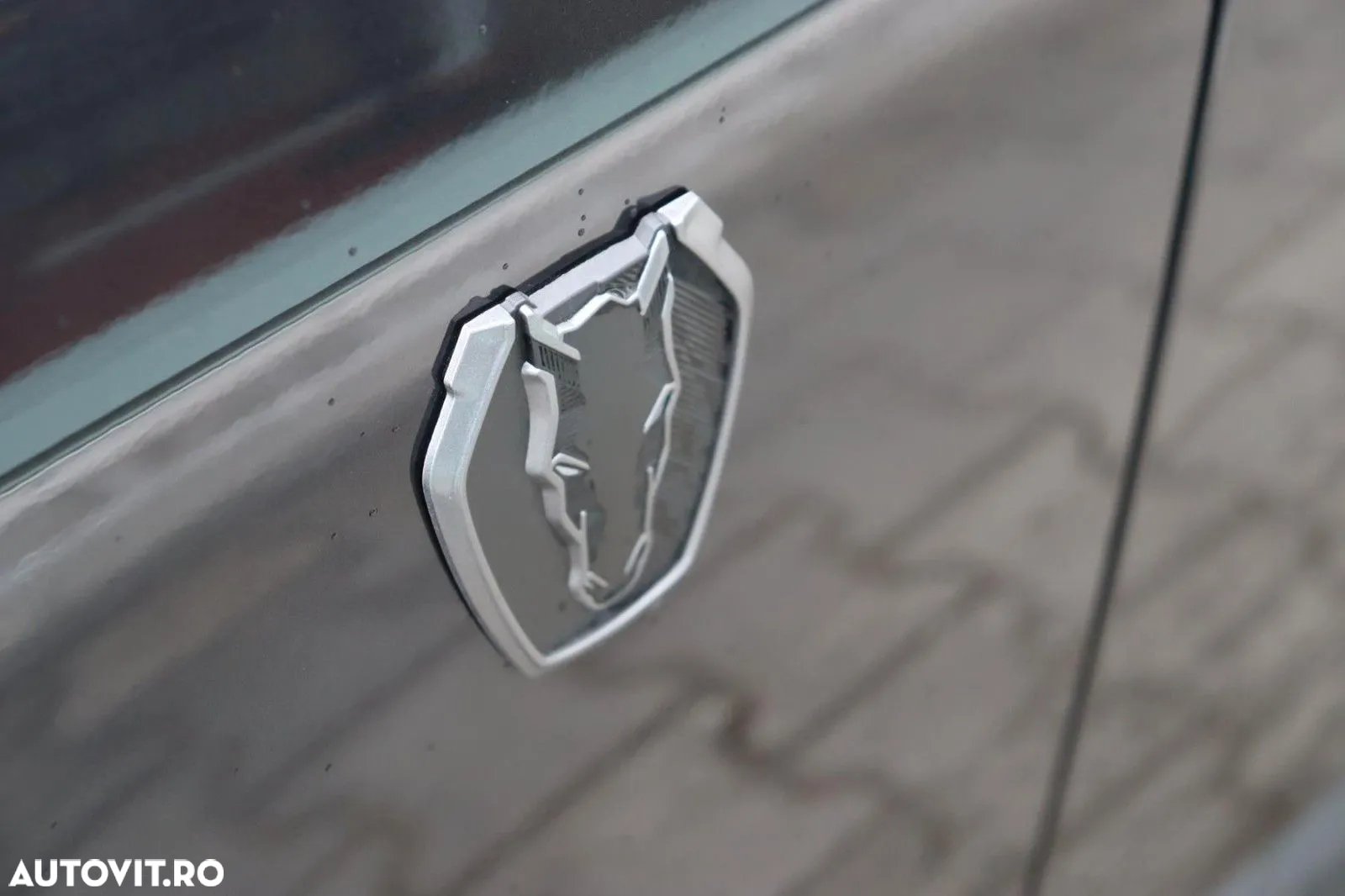 Ford Mustang 5.0 V8 Aut. Dark Horse - 32