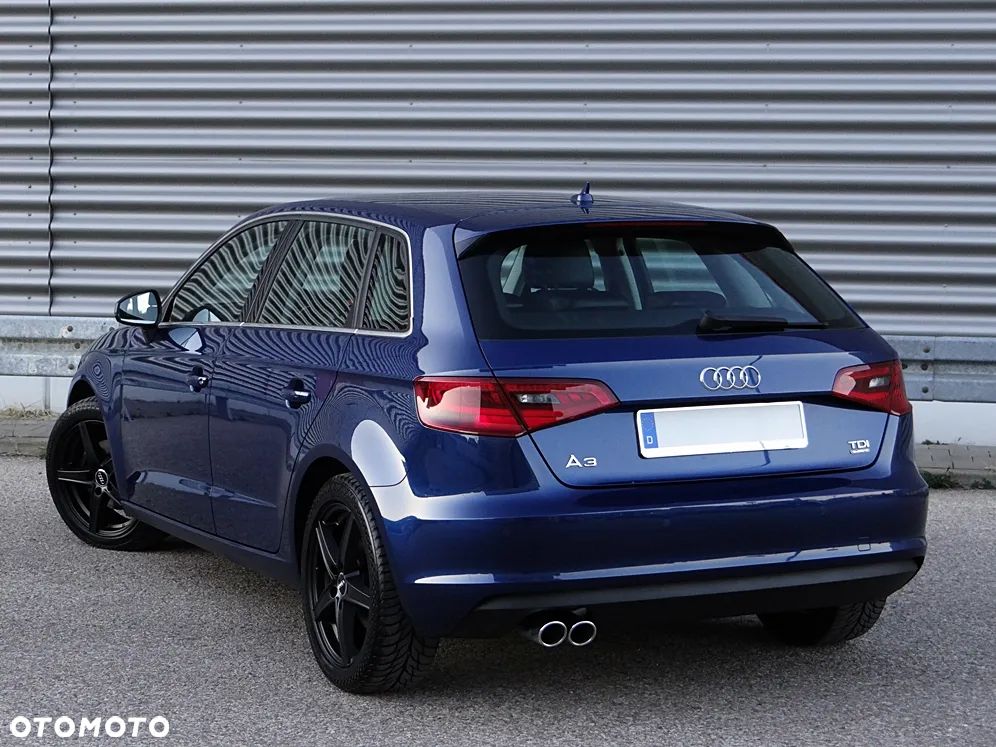 Audi A3 Sportback 2.0 TDI quattro Attraction - 4