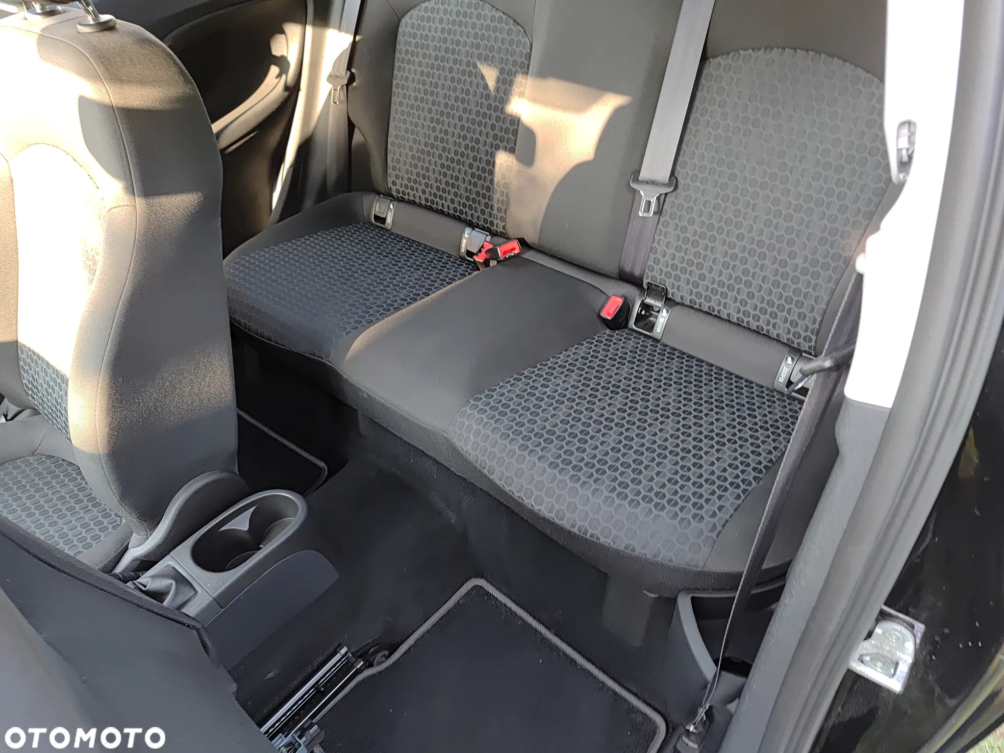 Opel Corsa 1.2 120 Jahre - 15