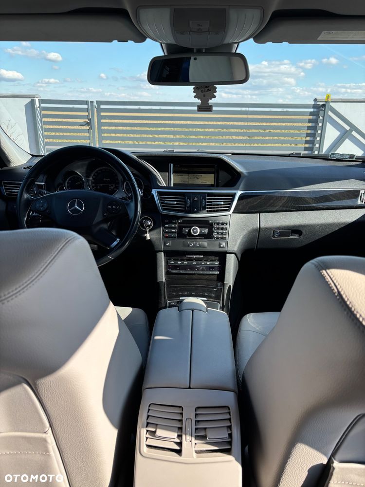 Mercedes-Benz Klasa E 350 CDI DPF BlueEFFICIENCY 7G-TRONIC Avantgarde - 11