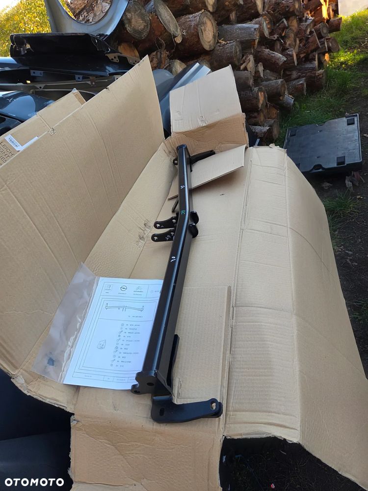 Nowy Kompletne haki holownicze (belka + kula) - 615 PLN