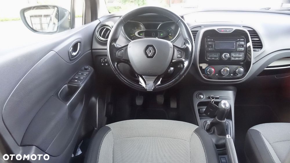 Renault Captur - 32