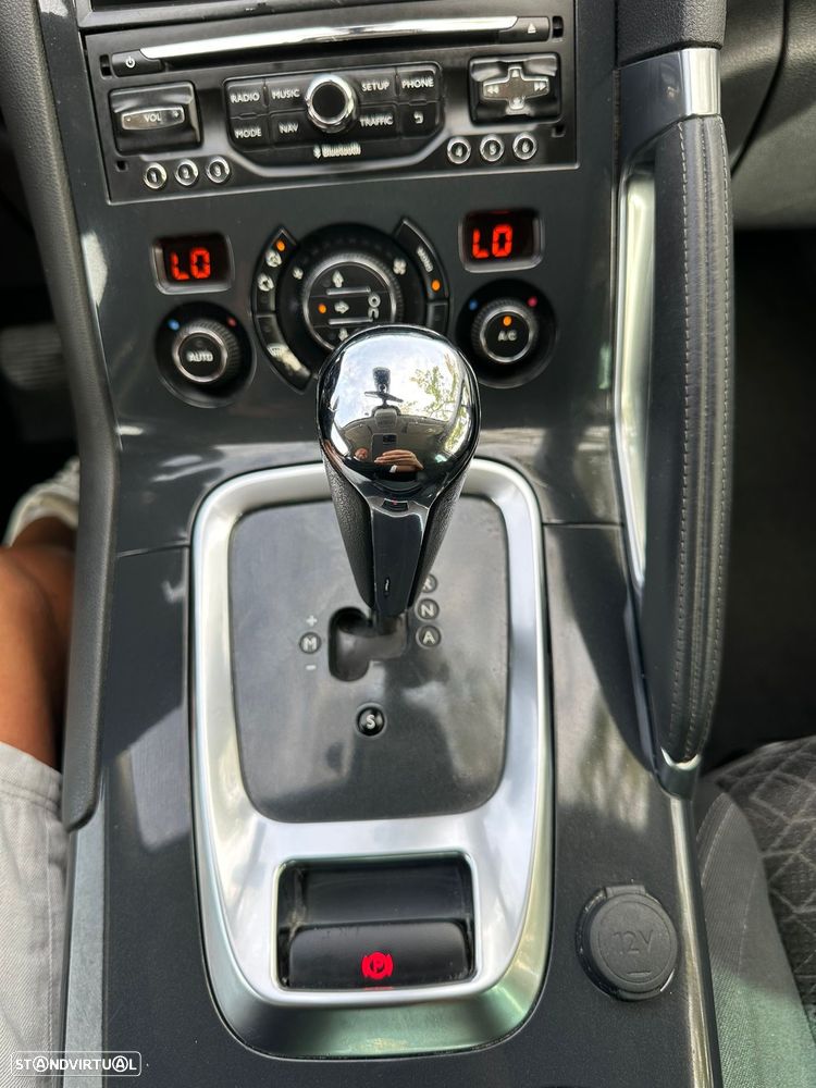 Peugeot 3008 1.6 e-HDi Style 2-Tronic - 26