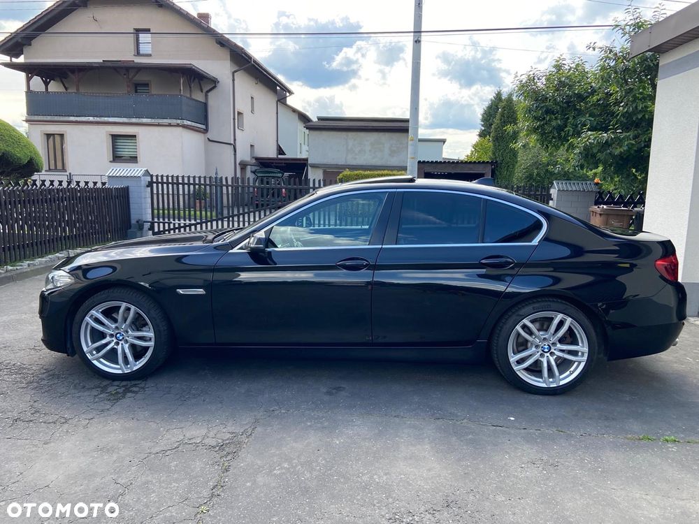 BMW Seria 5 520d xDrive - 2