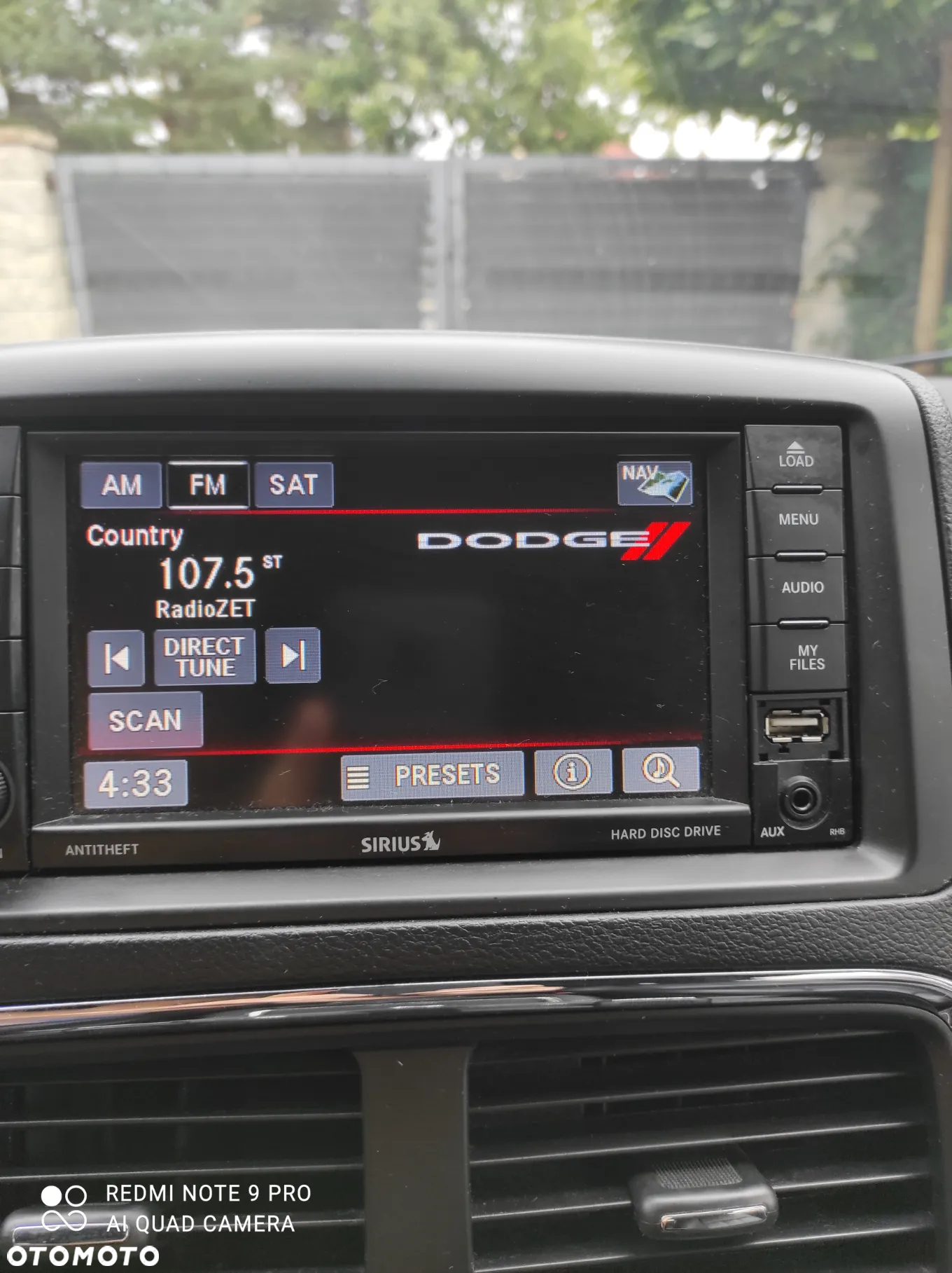 Dodge Grand Caravan - 28