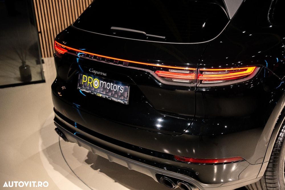 Porsche Cayenne Standard - 16