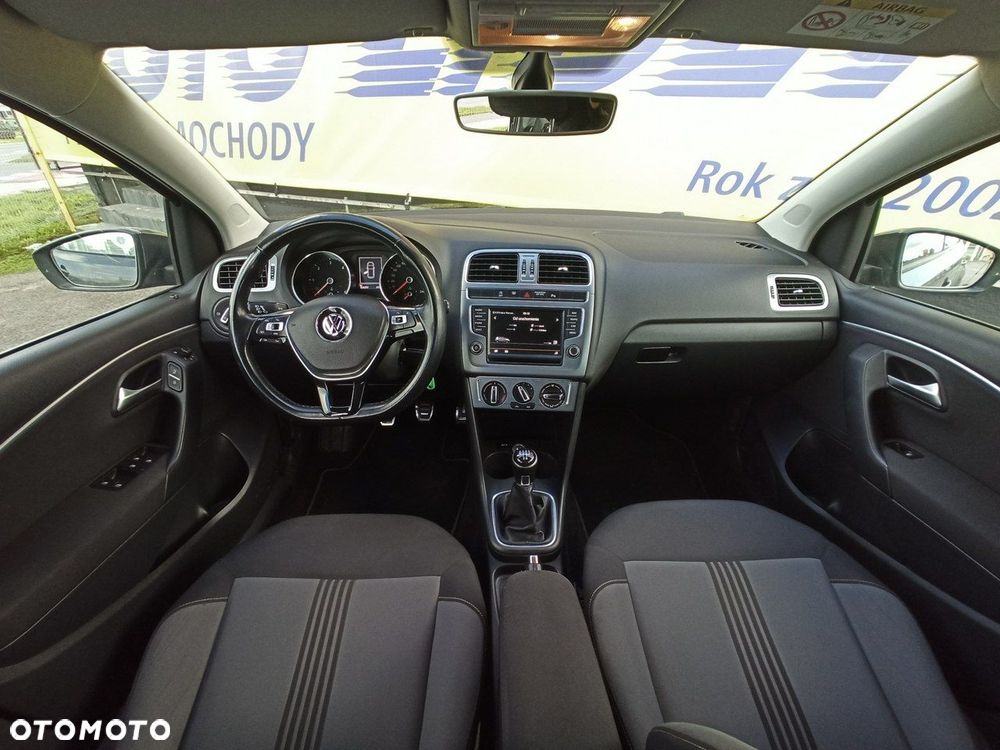 Volkswagen Polo 1.4 TDI (Blue Motion Technology) Comfortline - 12