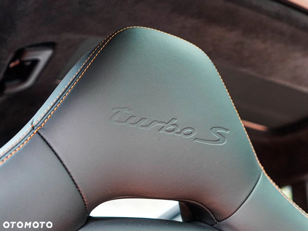 Porsche Panamera Turbo S - 22