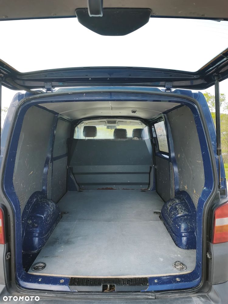 Volkswagen Transporter T5 - 12