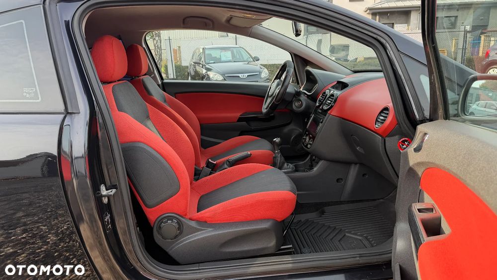 Opel Corsa 1.2 16V Sport - 29