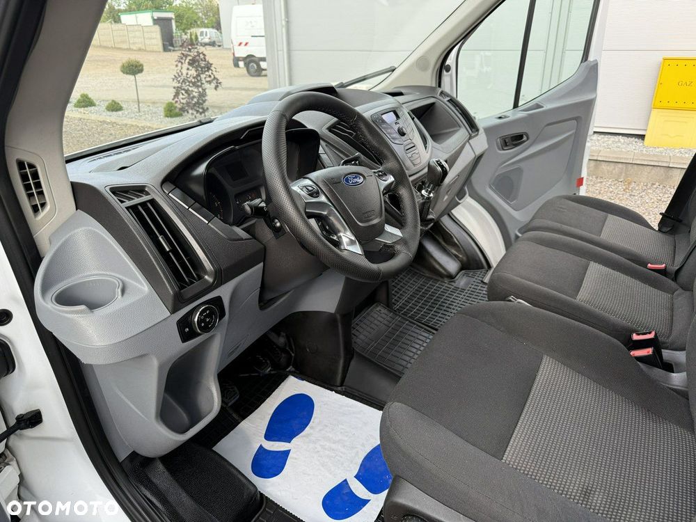 Ford Transit - 10