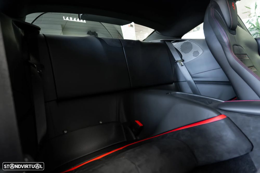 Ferrari Roma 3.9 Twin-Turbo V8 — fotografia 10