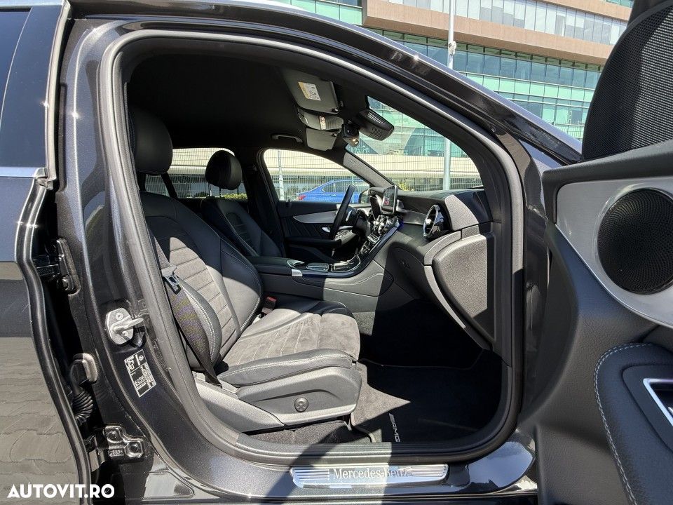 Mercedes-Benz GLC 300 e 4MATIC - 16