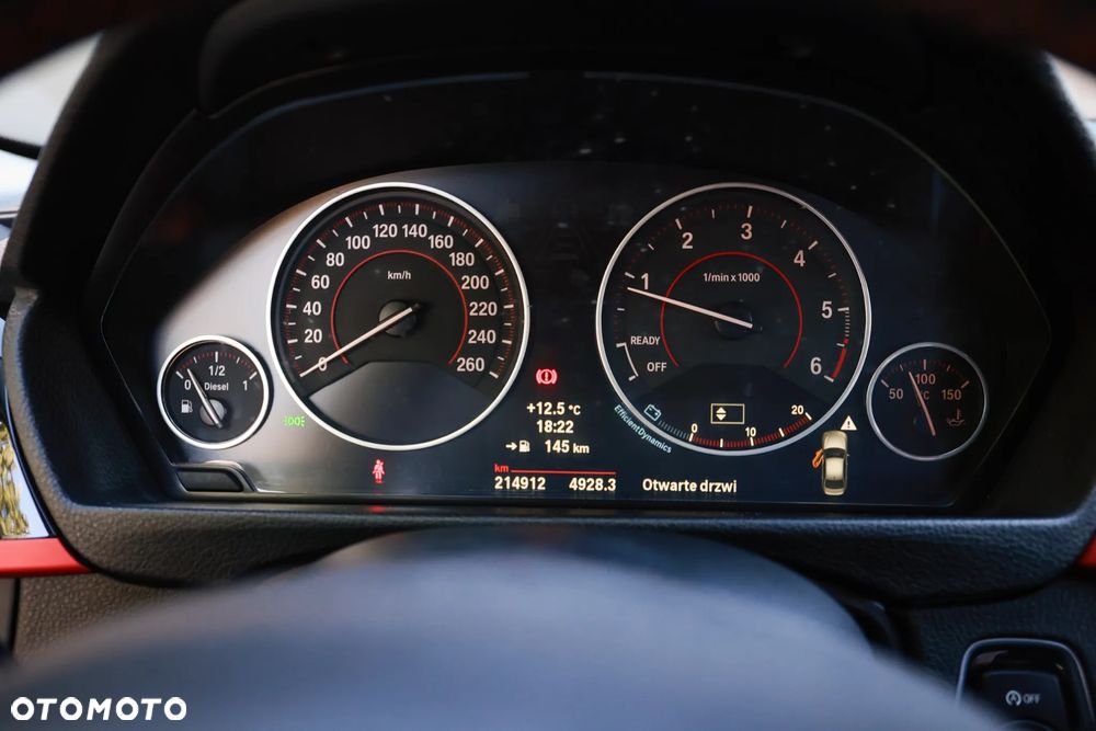 BMW Seria 3 320d DPF Edition Sport - 27