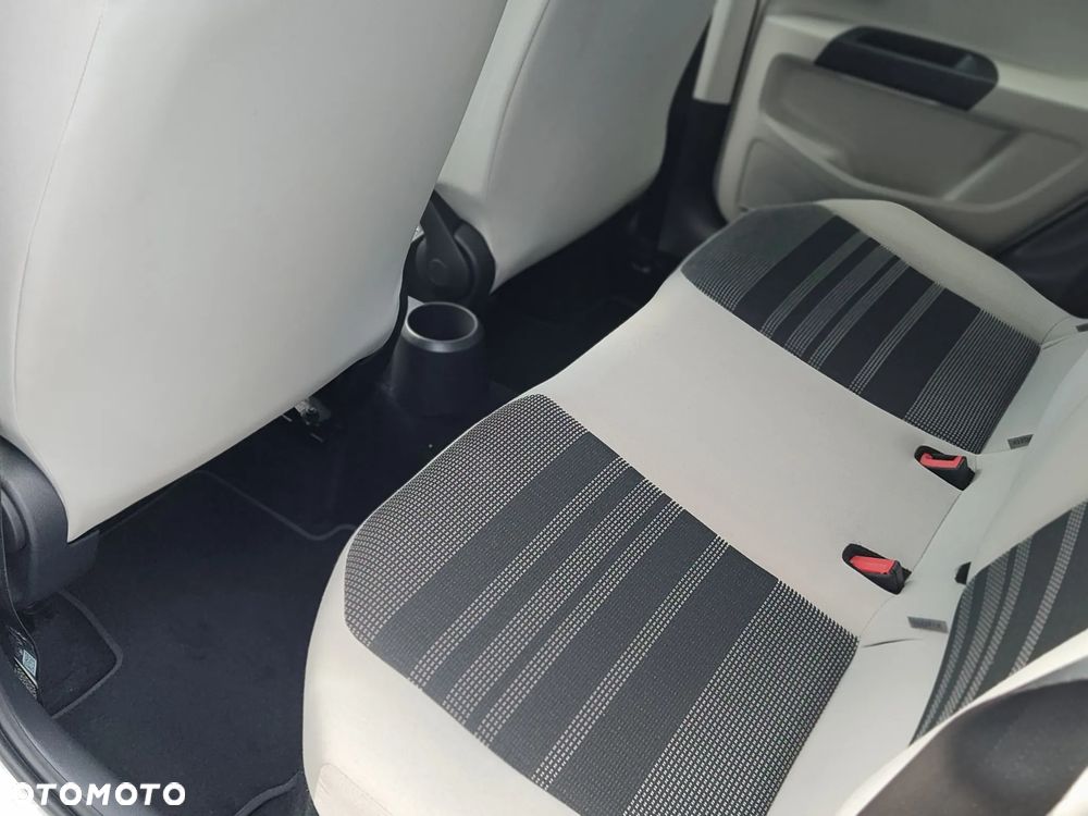 Volkswagen up! (BlueMotion Technology) high - 12