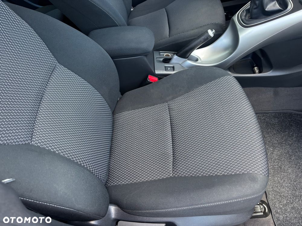 Toyota Auris 1.6 Life+ - 9