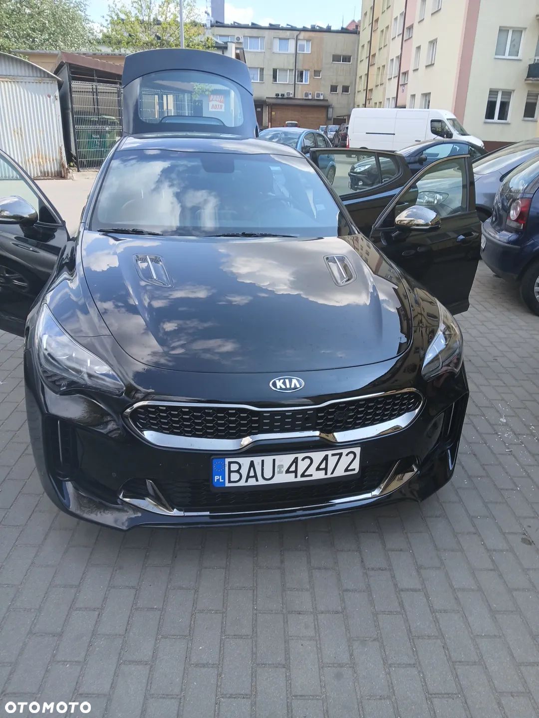 Kia Stinger - 1
