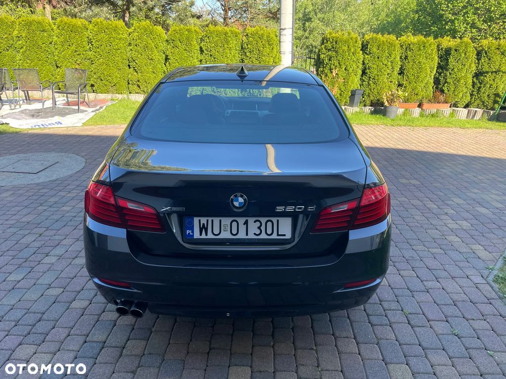 BMW Seria 5 520d xDrive - 8