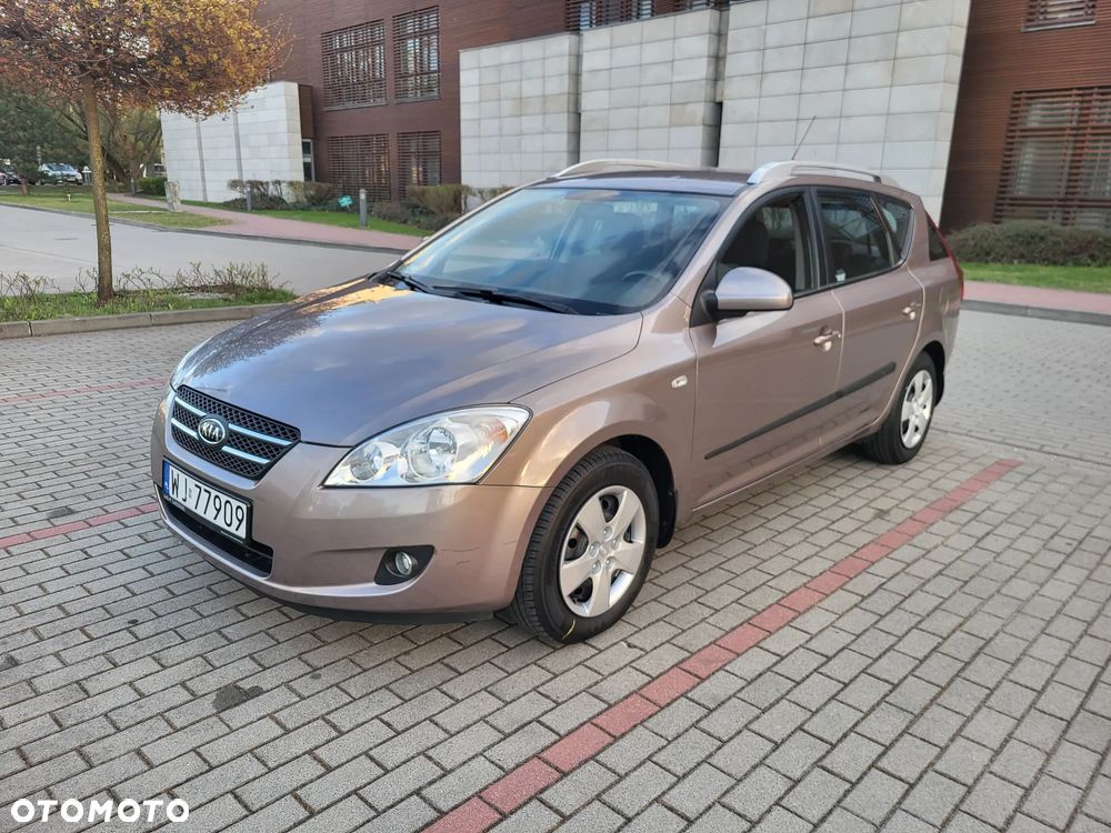 Kia Ceed - 3