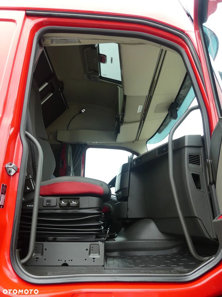 Volvo FH4 460 / EURO 6 / AUTOMAT / PEŁNY ADR / I -SHIFT / - 16