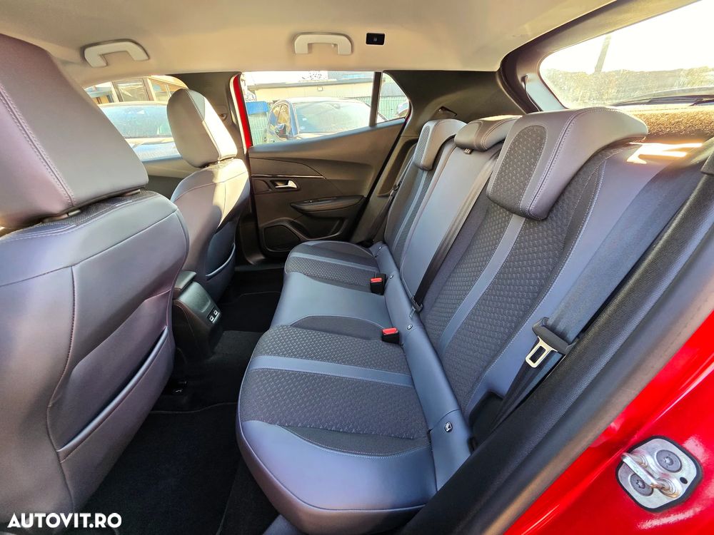 Peugeot 2008 PureTech 130 EAT8 GT Pack - 18