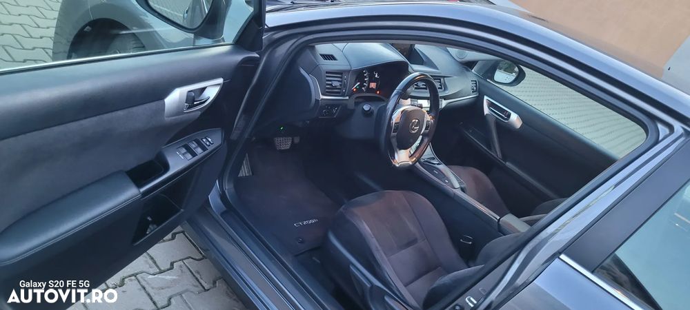 Lexus CT 200h Aut. Executive - 7