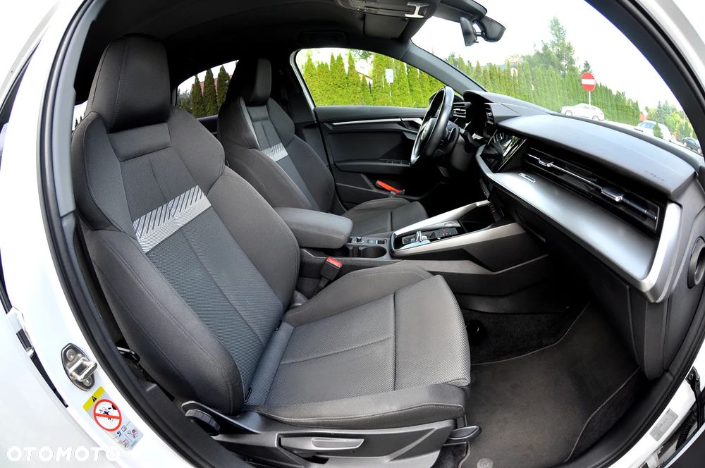 Audi A3 Limousine 35 TFSI S tronic S line - 32