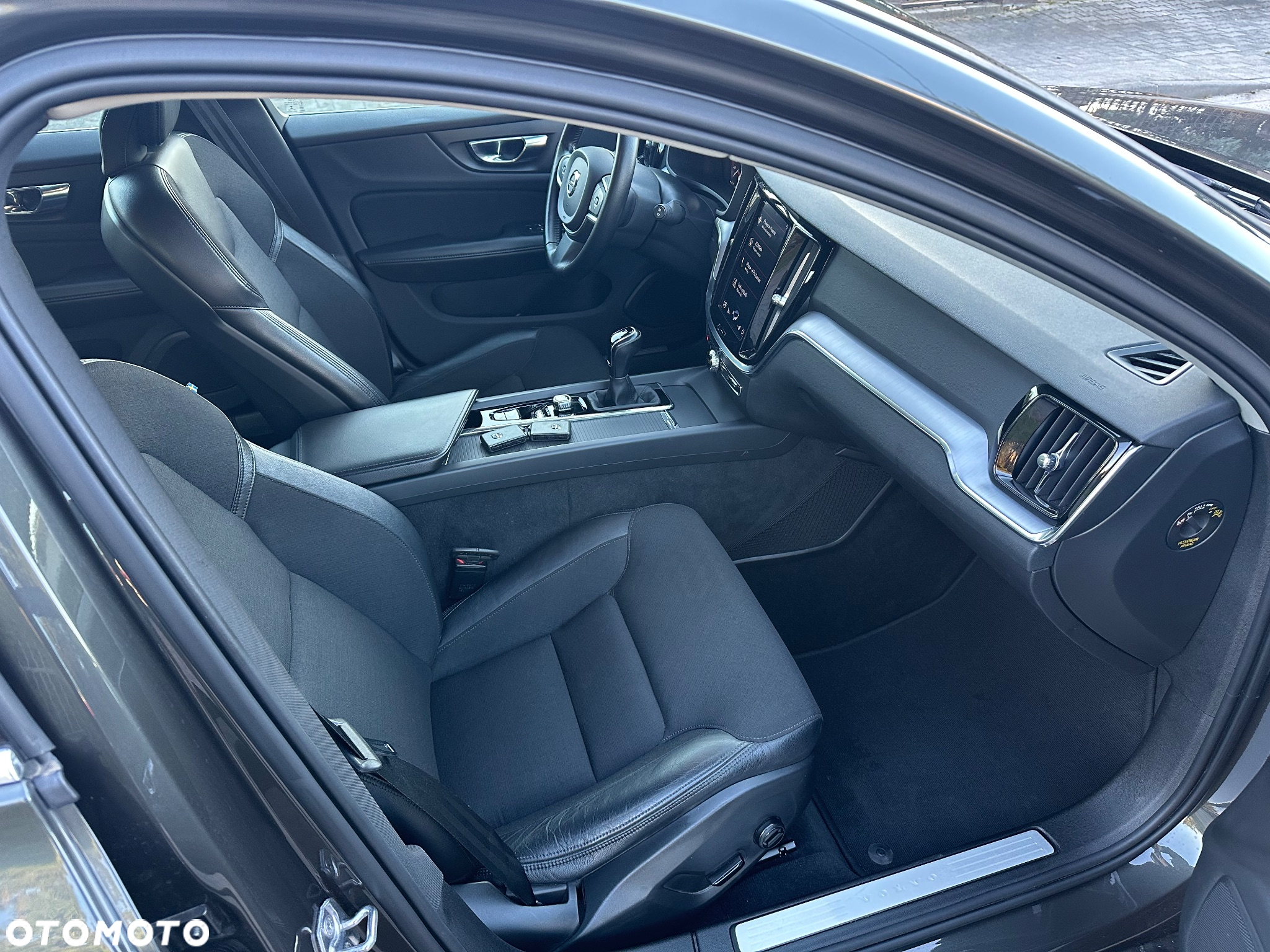 Volvo V60 D3 Drive-E Momentum - 21