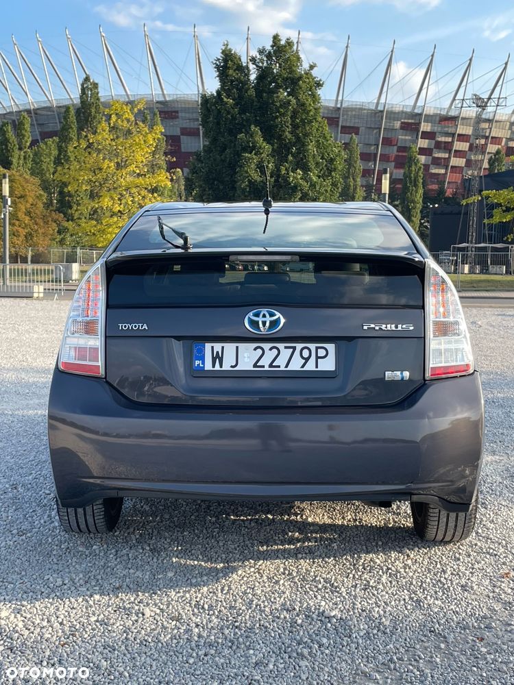 Toyota Prius (Hybrid) Comfort - 14