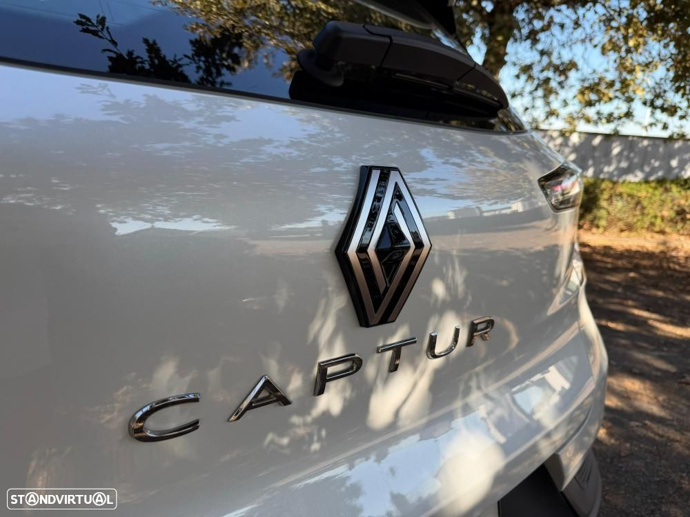 Renault Captur 1.0 TCe Techno Bi-Fuel - 26