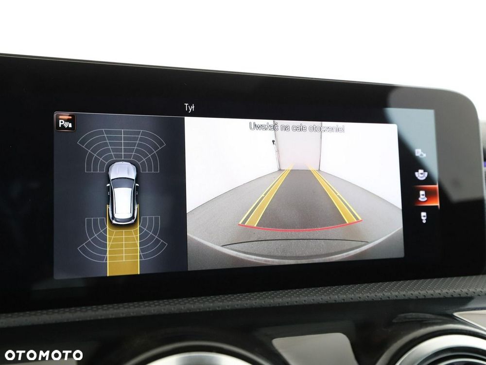 Mercedes-Benz CLA 180 7G-DCT AMG Line - 29