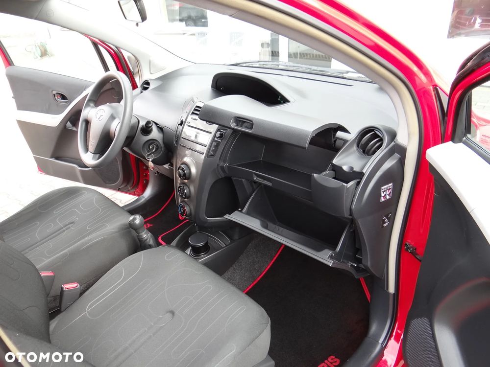 Toyota Yaris 1.0 Terra EU5 - 34