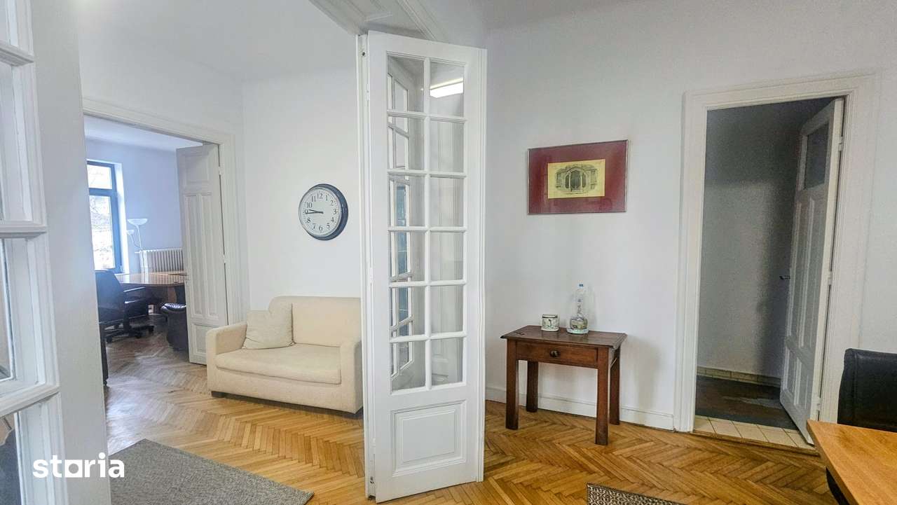 Vilă renovata Toamnei/Eminescu/Teren în Proprietate/Ideal Sediu Firmă - Imagine principală: 2/19