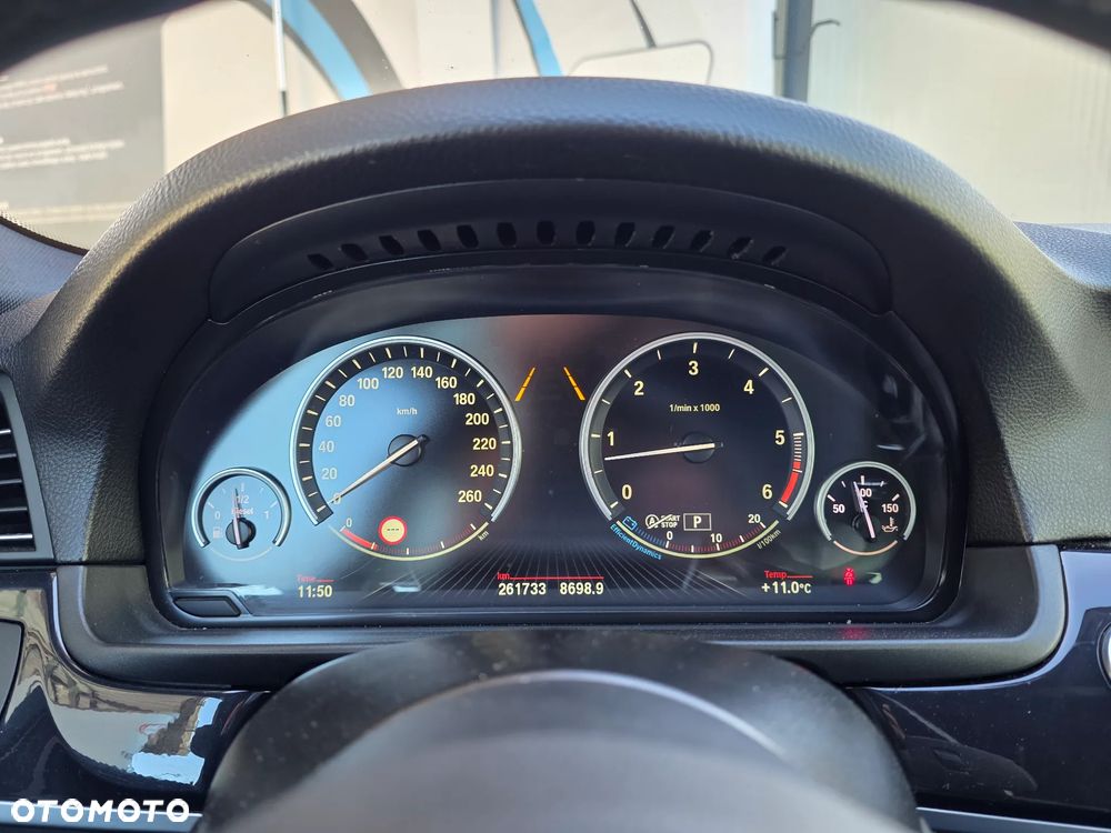 BMW Seria 5 535d xDrive Sport-Aut - 14
