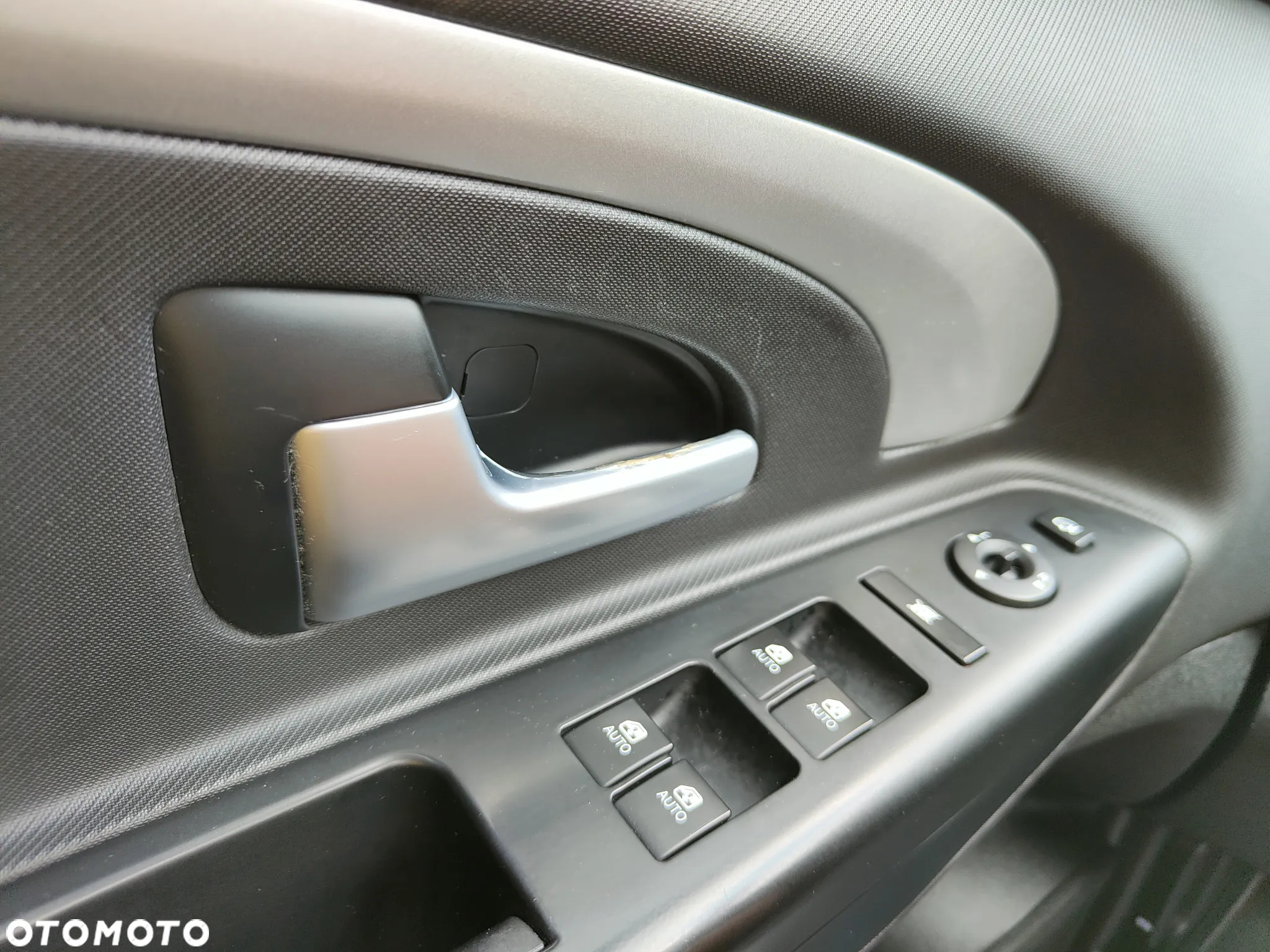 Kia Ceed 1.6 CVVT SW Spirit - 10