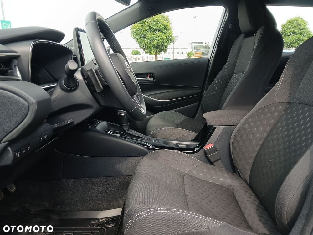 Toyota Corolla 2.0 Hybrid Comfort - 17