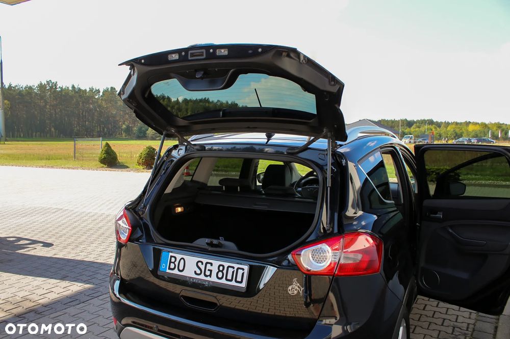 Ford Kuga 2.0 TDCi 4x4 Titanium - 38