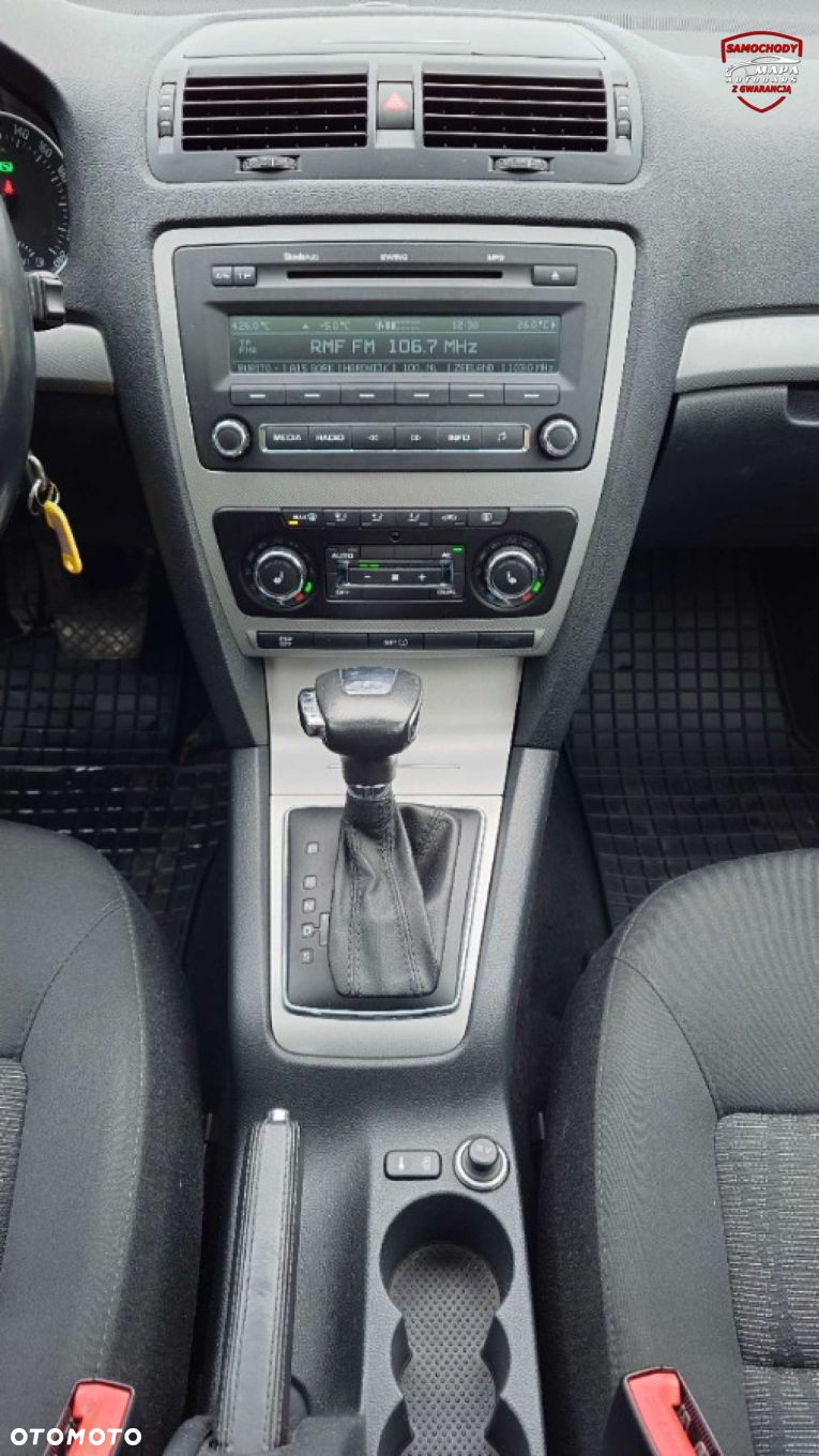 Skoda Octavia 1.4 TSI Ambiente DSG - 23