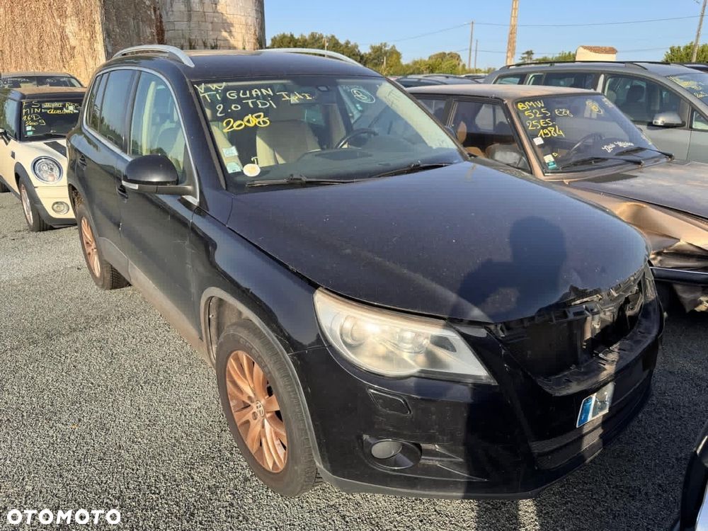 Volkswagen Tiguan - 3