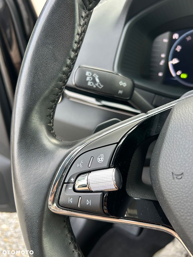 Skoda Karoq 2.0 TDI SCR 4x4 DSG Style - 14