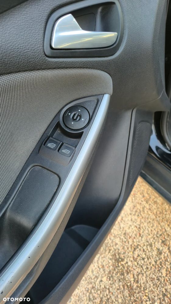 Ford Focus 1.6 Trend - 10
