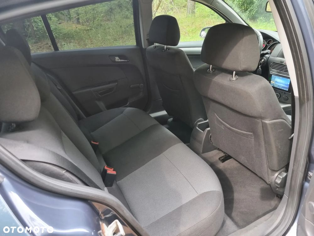 Opel Astra 1.4 NJoy - 15