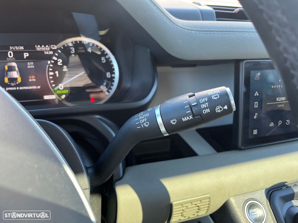 Land Rover Defender 2.0 P400e 110 AWD SE - 22