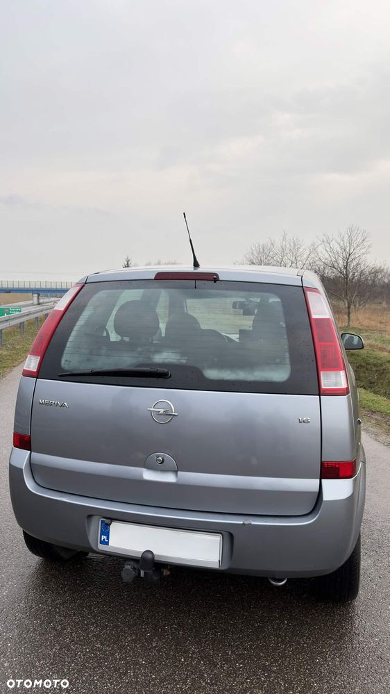Opel Meriva 1.6 16V Essentia - 4