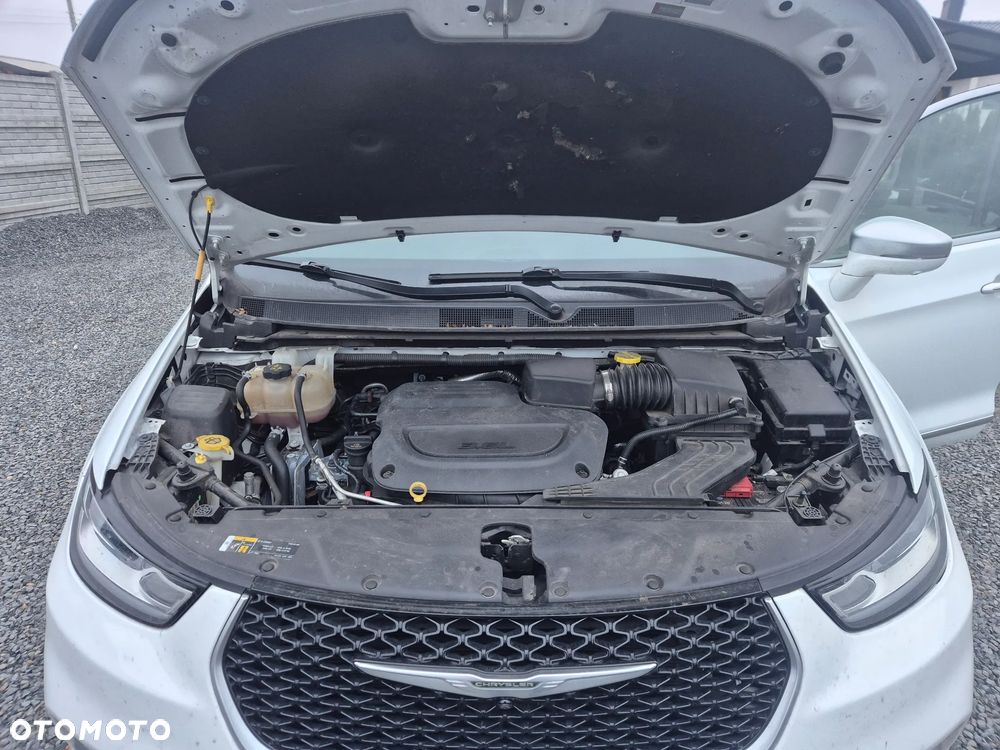 Chrysler Pacifica - 39