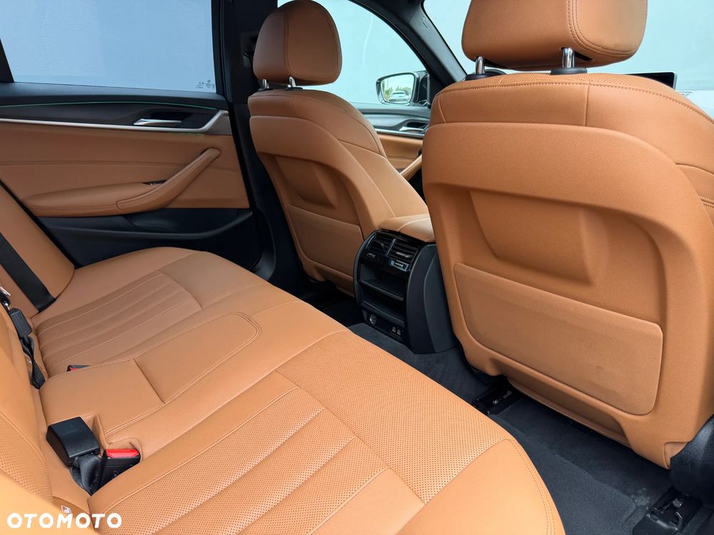 BMW Seria 5 530i mHEV M Sport sport - 30
