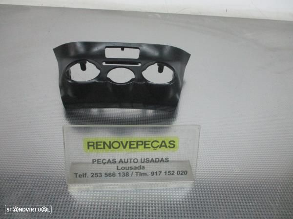 Moldura / Estrutura Consola Central / Rádio Peugeot 2008 I (Cu_) - 1