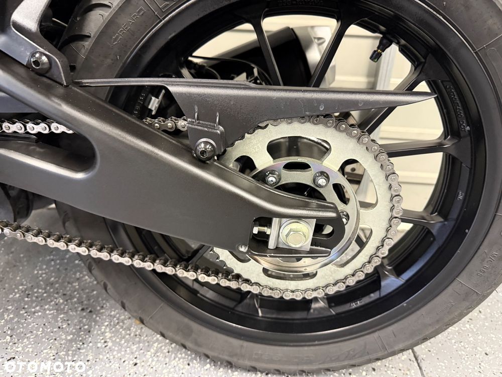 Yamaha MT - 14