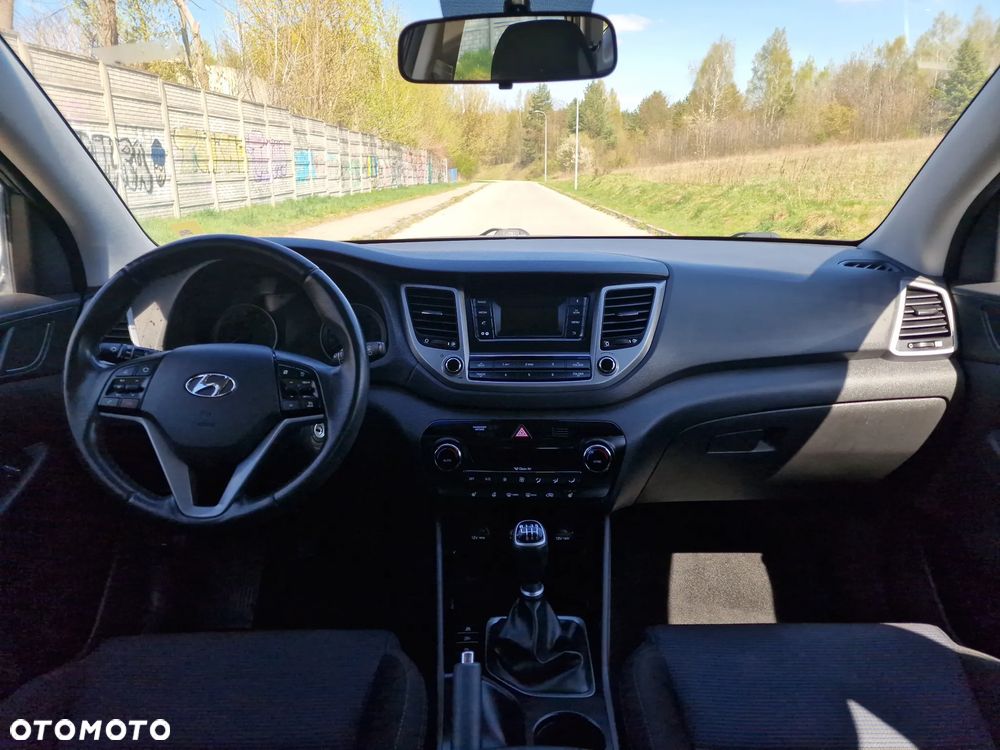 Hyundai Tucson 1.6 GDI BlueDrive Comfort 2WD - 8